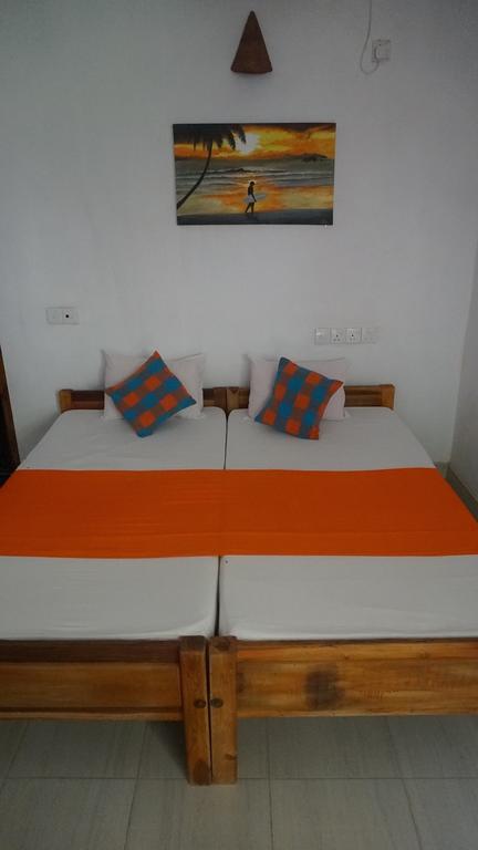 Zimbay Guest House Arugam Bay Habitación foto